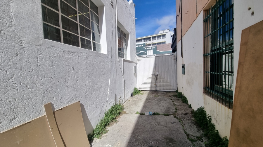 To Let Commercial Property for Rent in Woodstock Western Cape